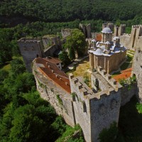 Тврђаве и остаци утврђених градова Србије